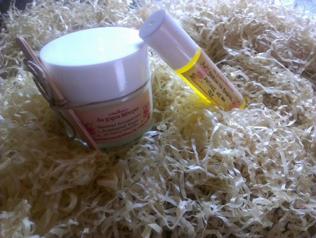 Παραγγελία για τη φίλη Μαρία. Αντιγηραντική Αναπλαστική κρέμα για Ώριμες επιδερμίδες και το  Super Serum με Υαλουρονικό Οξύ και πολλά αντιγηραντικά λάδια για Βαθιές Ρυτίδες.  Την ευχαριστούμε για 2η φορά που μας εμπιστεύθηκε!