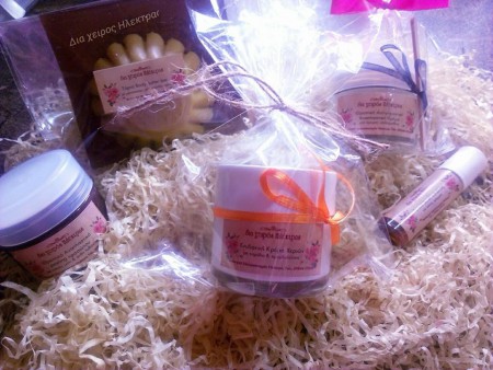 Παραγγελία για τη φίλη Χριστίνα Solid Body Butter για ενυδάτωση σώματος με άρωμα Καρύδα-Βανίλια. Peeling προσώπου με Κακάο, Μέλι και άνθη Λεβάντας. Serum Κανέλας για λεπτές γραμμές και ρυτίδες έκφρασης. Ενυδατική κρέμα Χεριών με άρωμα Γιασεμί